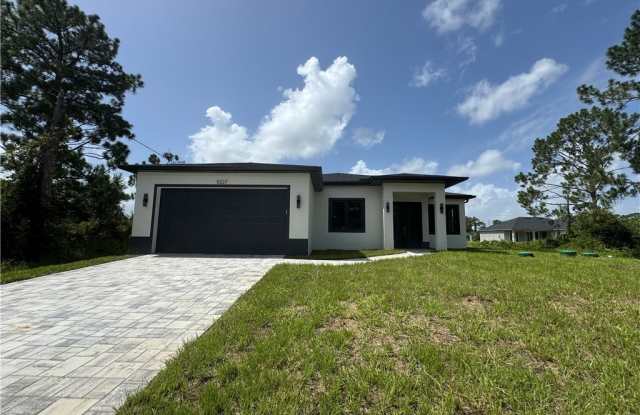 Photo of 5227 4th Street W