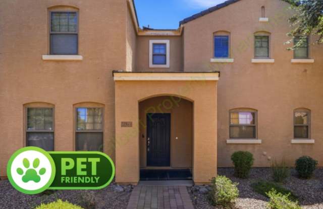 Beautiful Home in the Highly Desirable Lyon's Gate Community!