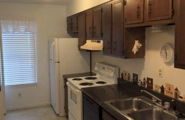 100 Hudson Avenue #1