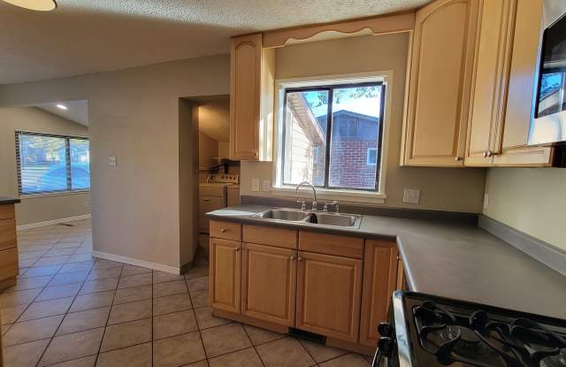 Photo of 1107 Topaz Drive