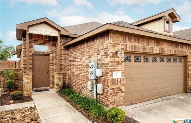 582 Creekside Circle