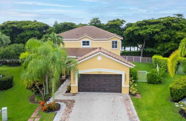 Photo of 1012 Tupelo Way