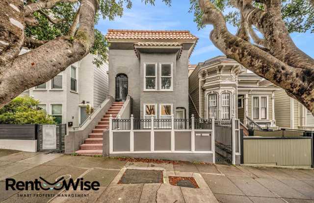 1818 Lyon Street
