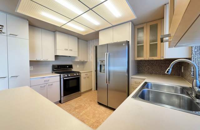 2 Bedroom/2 Bathroom home with office