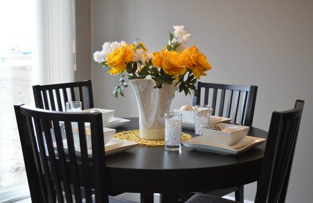 Governor Square Apartments