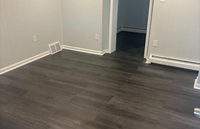 311 W JOHNSON HWY unit: 1St Floor