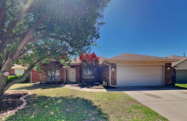 Nice 3 Bedroom 2 Bathroom Home with Storm Shelter and Office!