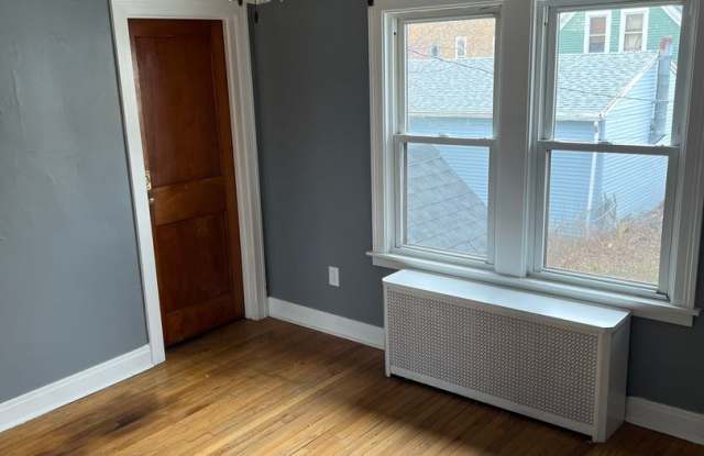 Photo of Lovely 2 Bedroom Apartment in Old Town