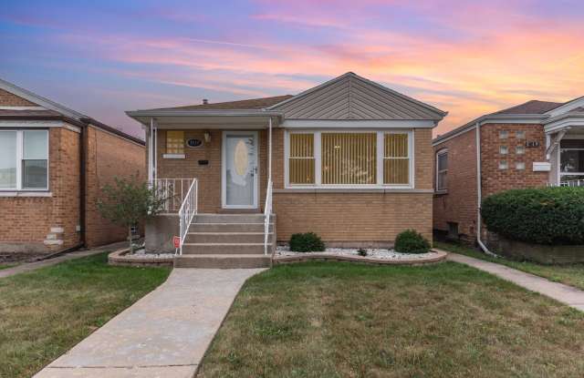 Photo of Ashburn 3 Bedroom