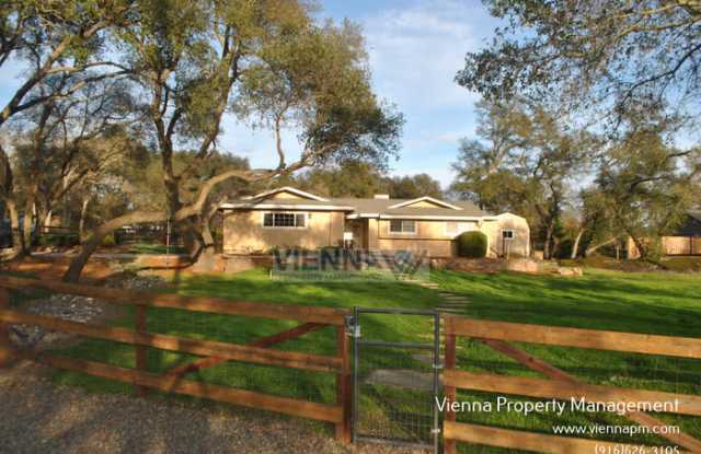 7457 Shadow Oaks Lane