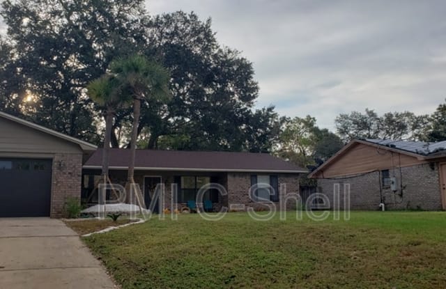 5856 Princeton Dr - 5856 Princeton Drive, Bellview, FL 32526