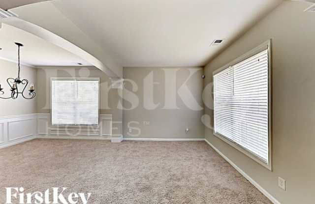 5705 Lindley Crescent Drive