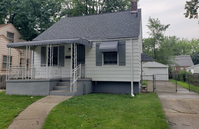 19637 Elkhart St - 19637 Elkhart Street, Harper Woods, MI 48225