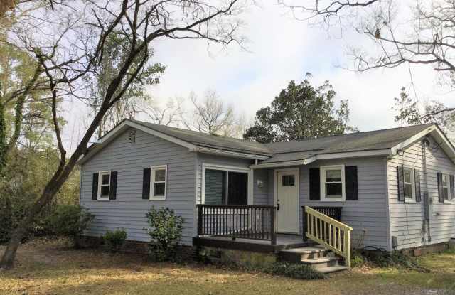 9756 Graham Drive NE