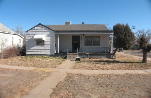 2402 Court St - 2402 Court Street, Pueblo, CO 81003