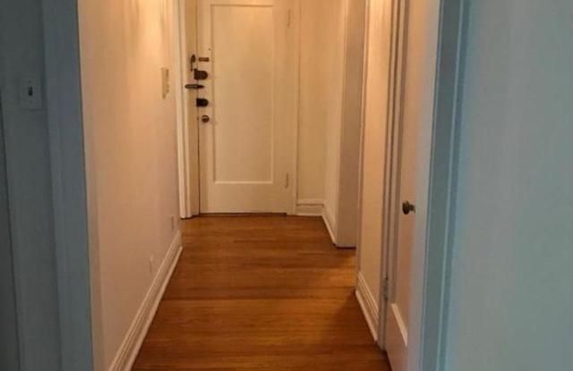 Photo of 1600 W. Granville