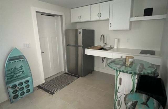 11458 MAY Street unit: 1