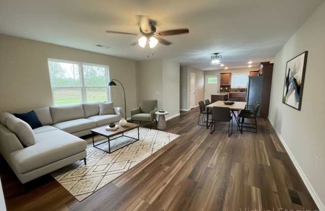 Never Occupied - Brand New 2 bedroom 2 bath Duplex in Kimberling City, MO - Ask us about Move In Incentives