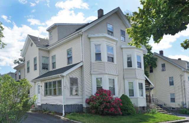 Waltham 3 Bed - Laundry in building photos photos