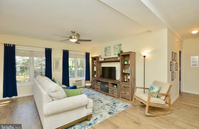 3436 MARTHA CUSTIS Drive