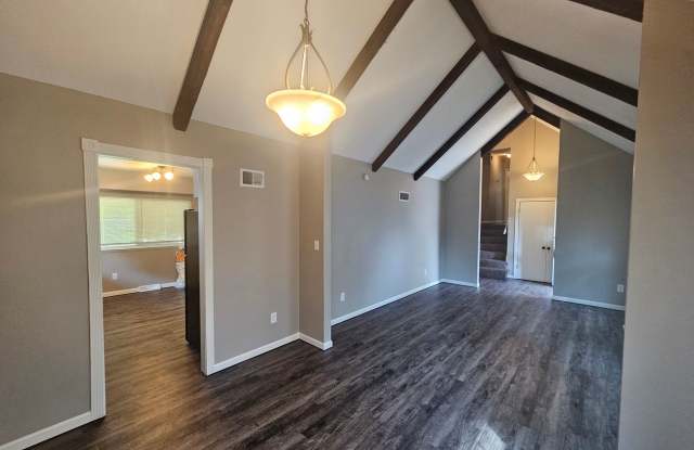 Coming Soon! Large Family SF Newly Renovated in North KC