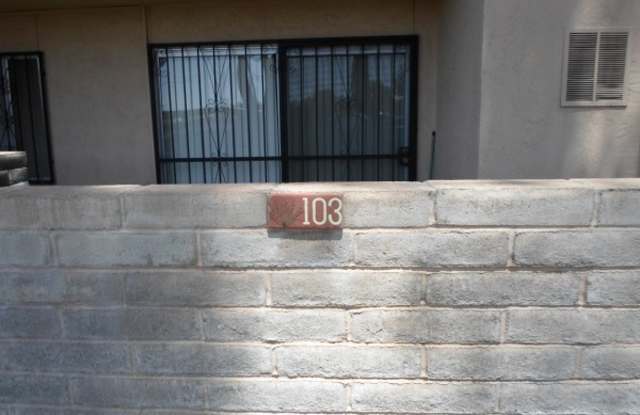 808 S Langley Ave Unit 103