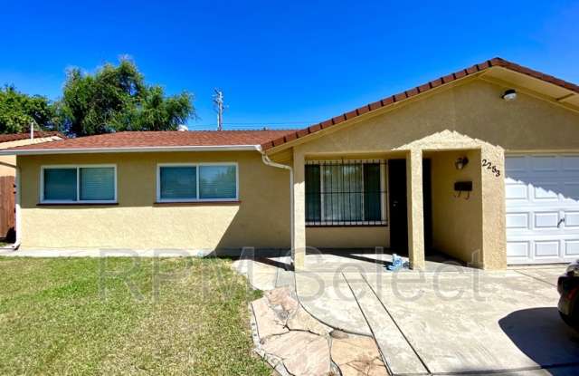 2253 Dunlap Dr