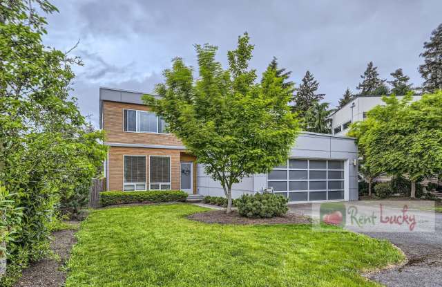 Photo of Spectacular 5-Bedroom Seattle Home in Pinehurst w/2-Car Attached Garage!!