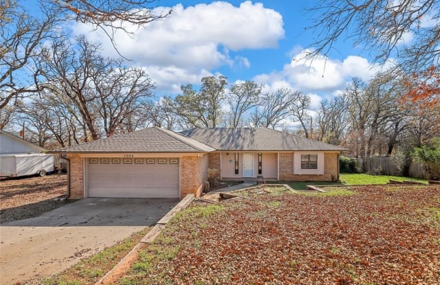 1004 Lakeview Drive - 1004 Lakeview Drive, Azle, TX 76020