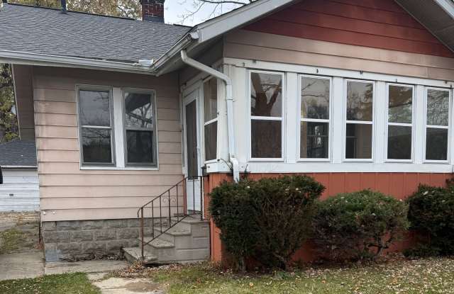 Photo of 2414 Mallery Street