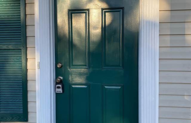 2108 Abigail Lane SW