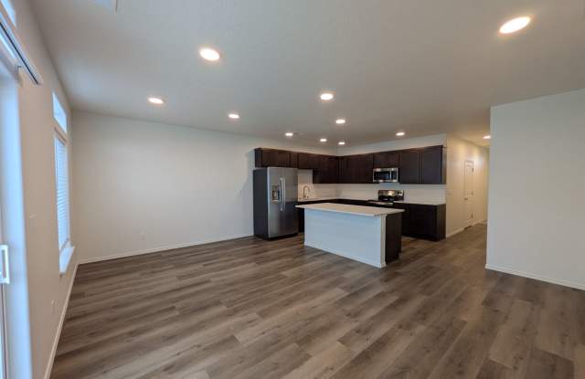 3 Bedroom 2.5 Bathroom Townhome