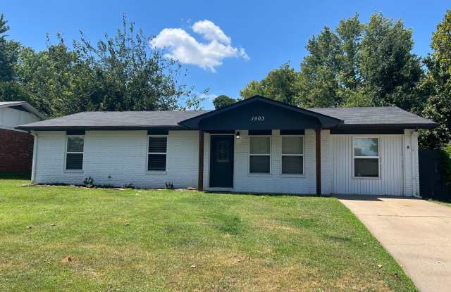 Photo of 3 Bedroom, 1.5 Bathroom Home in Barling Available for Rent! MOVE IN SPECIAL!