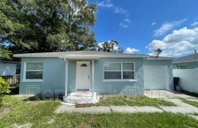 Photo of 4817 46th Ave N