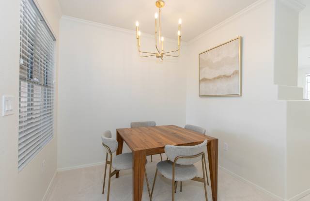 10101 North Arabian Trail