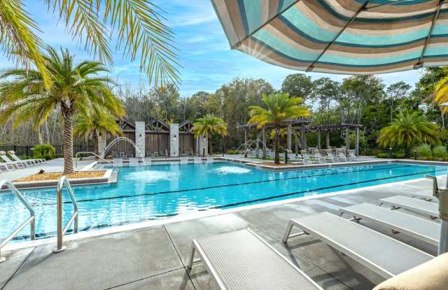 Vintage Amelia Island Apartments