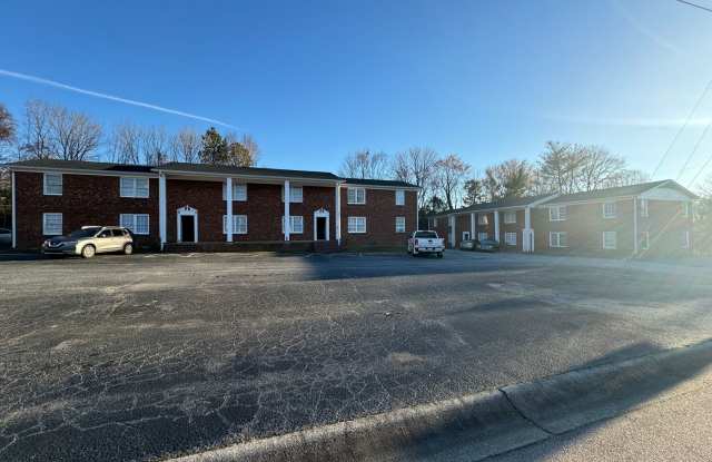 2bed/1ba Apt off S Main Kannapolis close to Downtown Kannapolis  Hwy 73