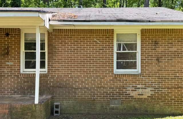 2 Bed 1 Bath Brick Duplex