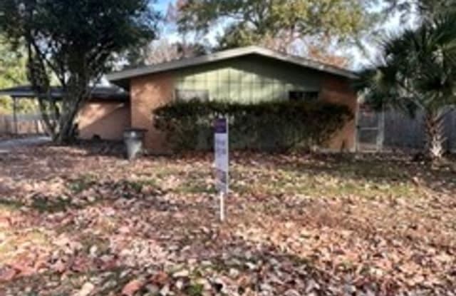 10365 Cedarlane Dr. - 10365 Cedarlane Avenue, Baton Rouge, LA 70816