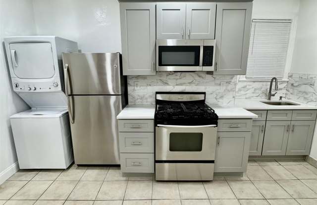 Photo of 204 ZABRISKIE ST