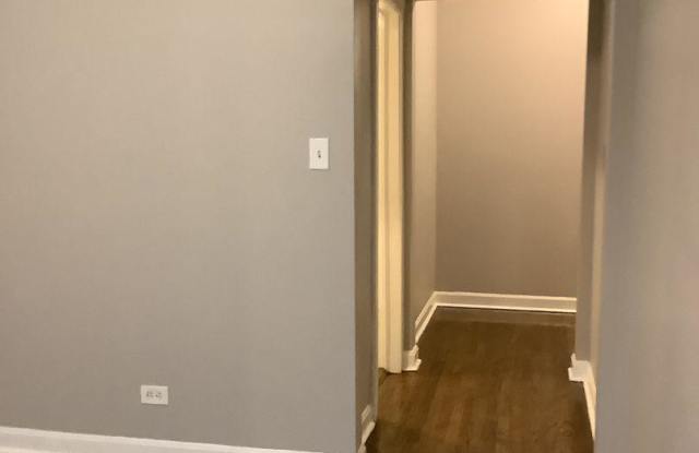 7656 South Ingleside Ave