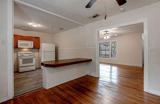 2538 Sycamore Avenue