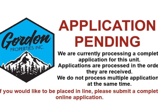 Photo of Saint Helens OR - upstairs flat 2 bedroom unit in duplex