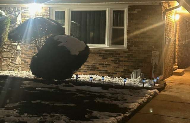 Photo of 380 Mackinaw Avenue unit: 1