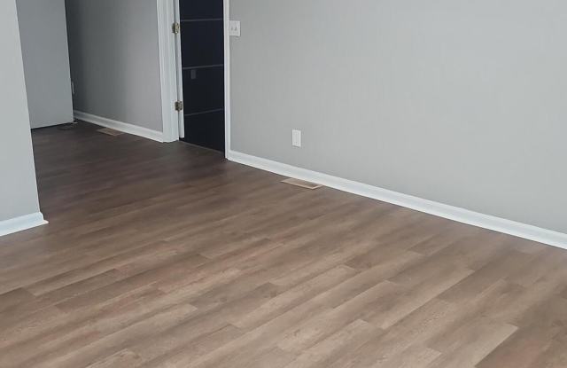 1208 Venetian Circle