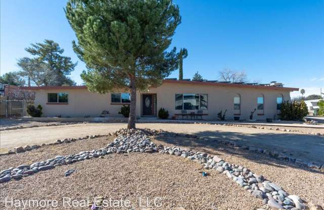 832 Calle Gardenia