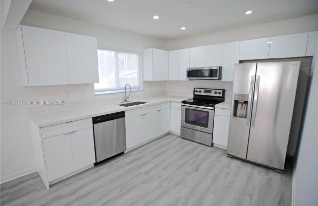 2832 SW 68th Avenue 2832, Miami, FL 33155