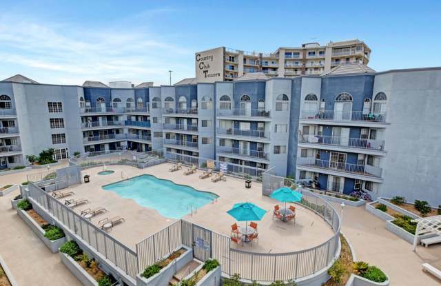 Crystal Court