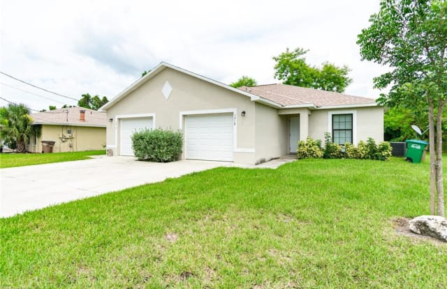 1319 SE 24th AVE - 1319 SE 24th Ave, Cape Coral, FL 33990