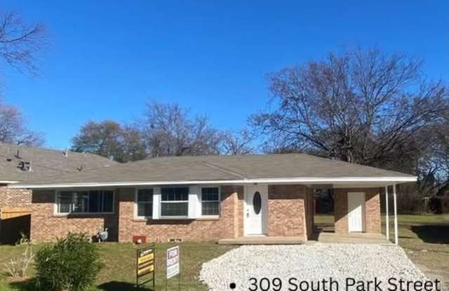 309 South Park Street